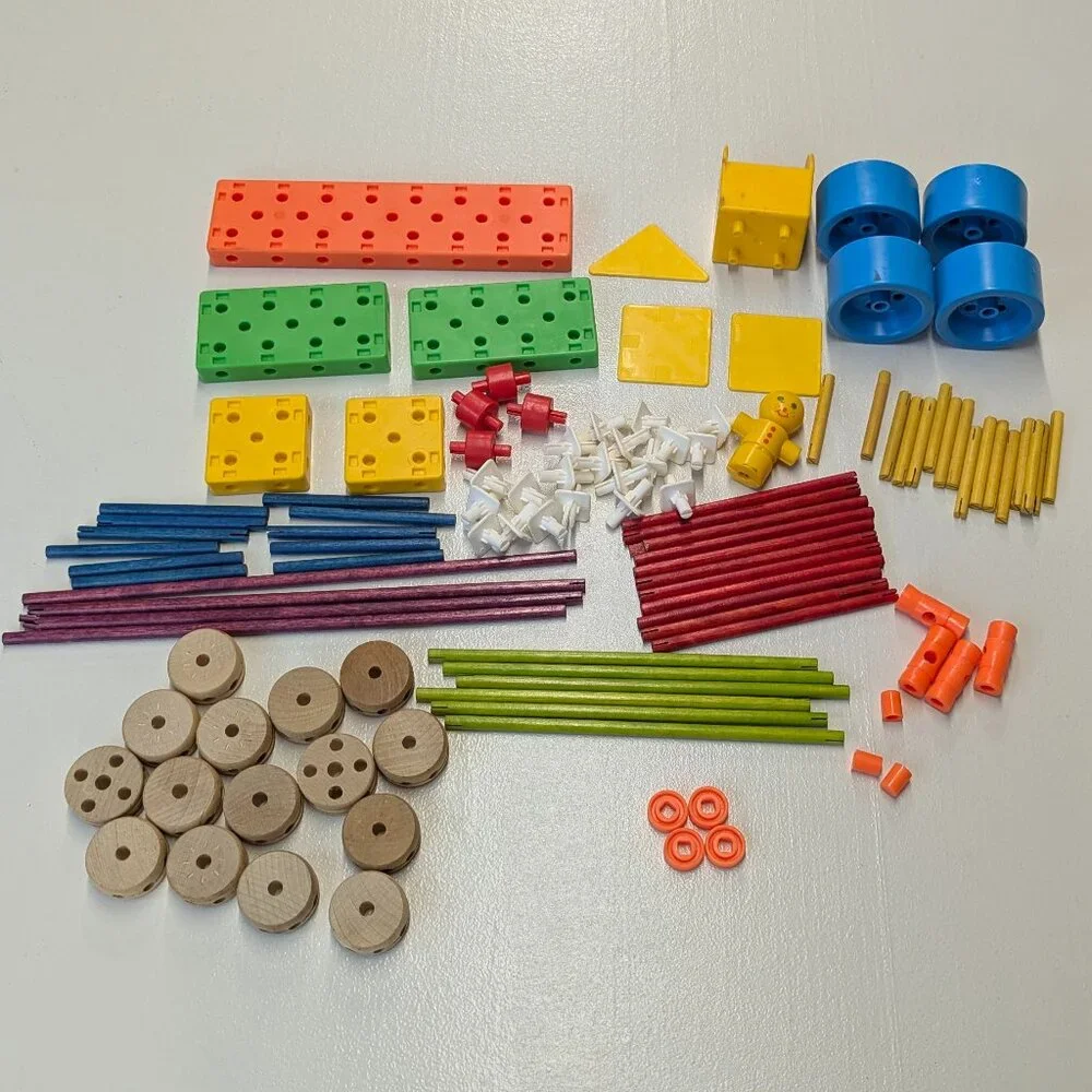 Vintage The Original Tinkertoy Super Set by Playskool 112 Pieces